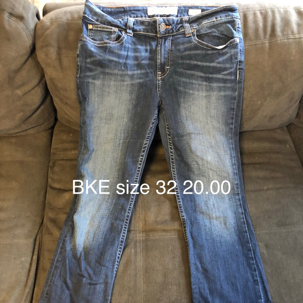BKE woman’s jeans from Buckle